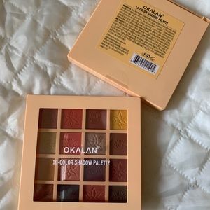 OKALAN EYESHADOW PALETTE